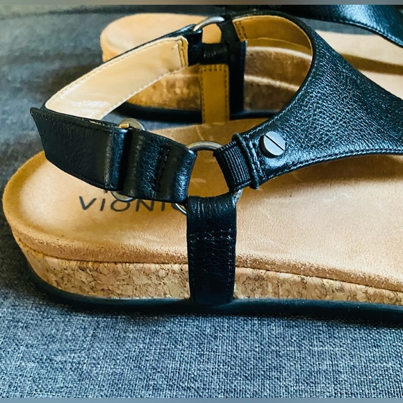 Vionic Kirra Il Wedge Sandal - Picture 10 of 12